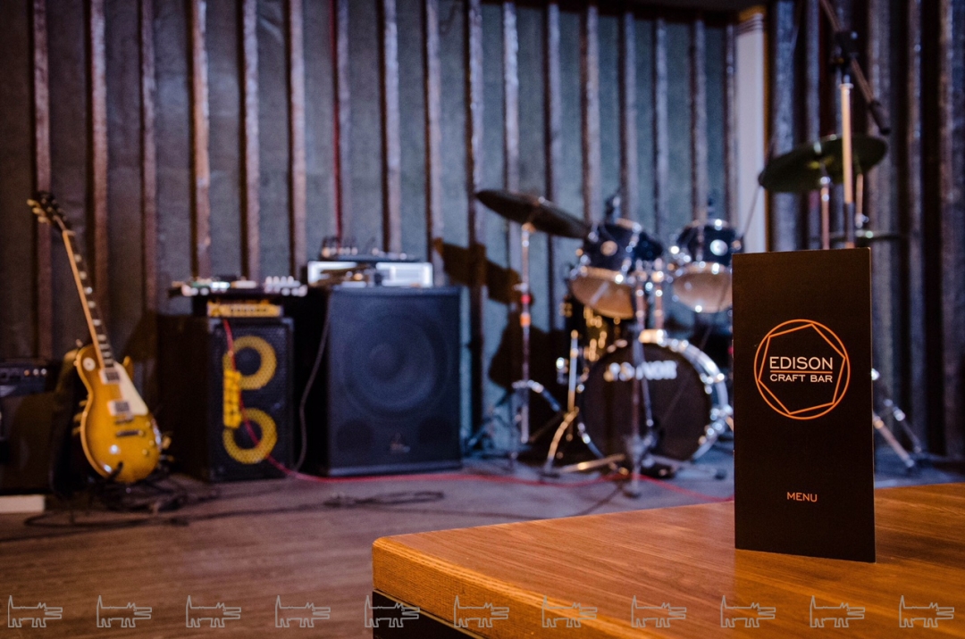 https://www.instagram.com/edison_craft_bar/