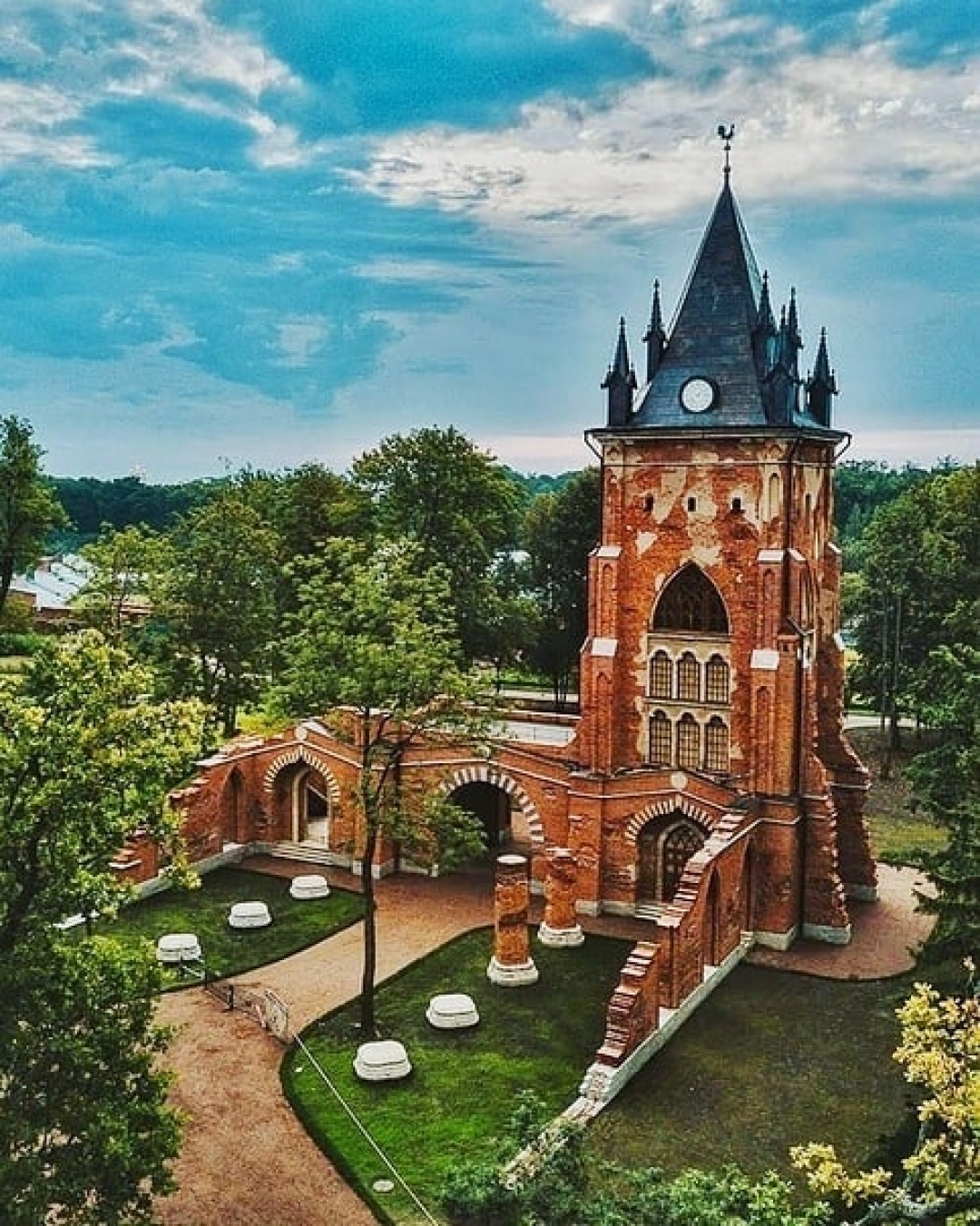 в александровском парке