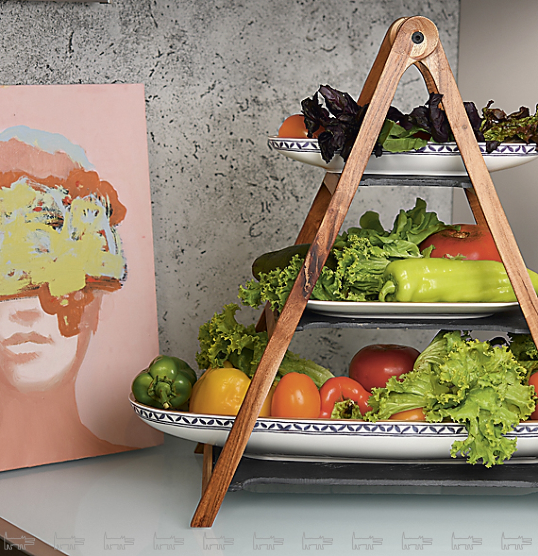 Этажерка Artesano Original, 10 800 руб. (без стоимости блюд), 22 000 рублей с блюдами.