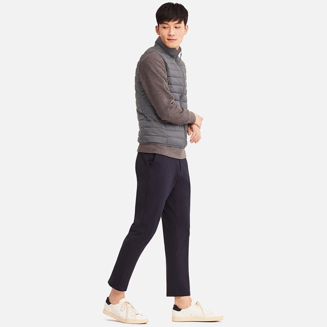 Мужской ультралегкий пуховый жилет, 3999 руб.