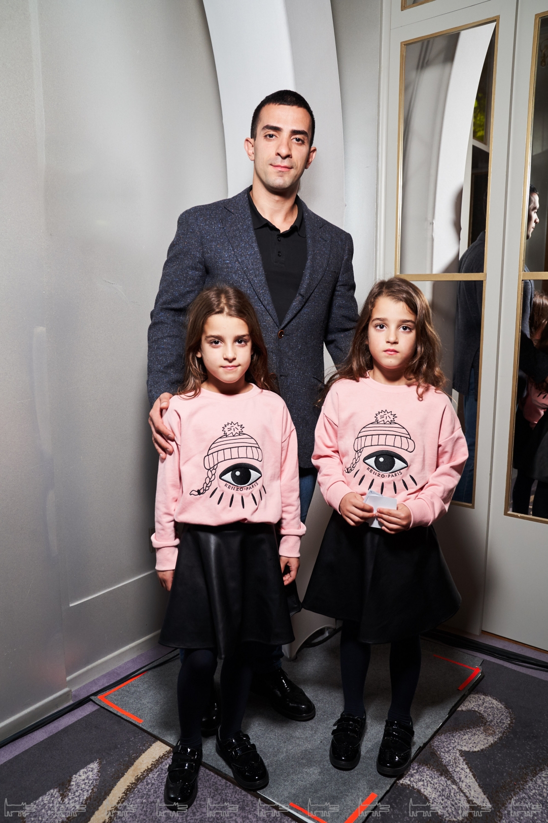 Карен Макеев, Моника Макеева, Лаура Макеева