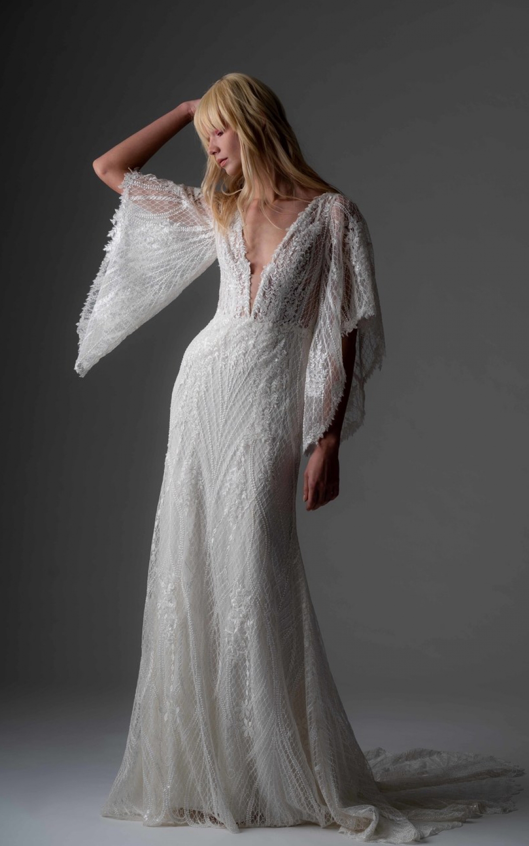 Alyne by Rita Vinieris