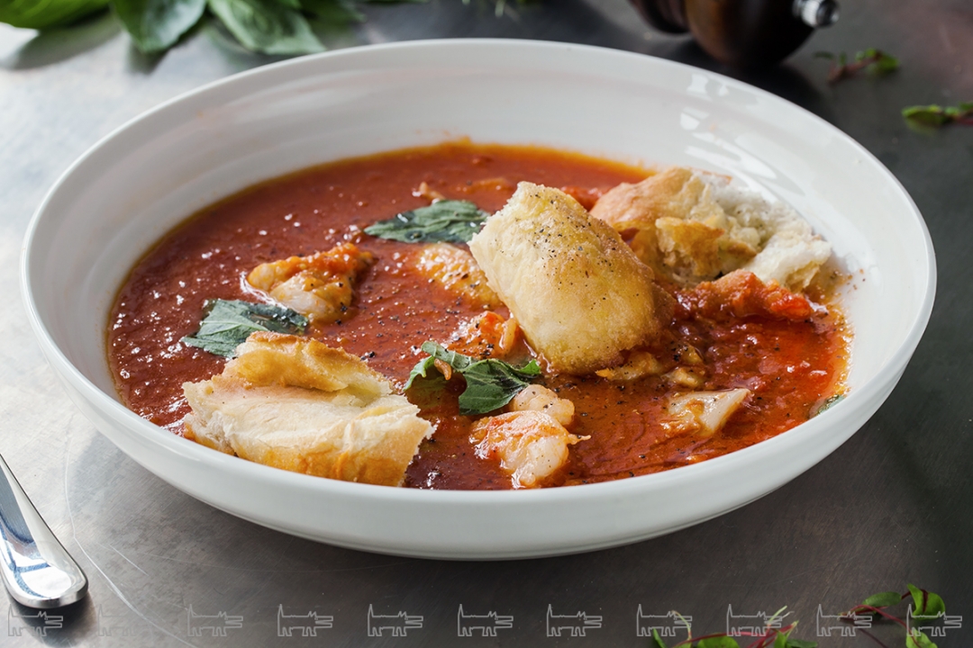 Томатная похлебка с морскими гадами