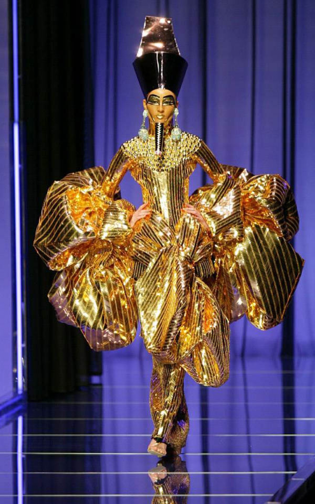 Коллекция Джона Гальяно для Dior, 2004 год