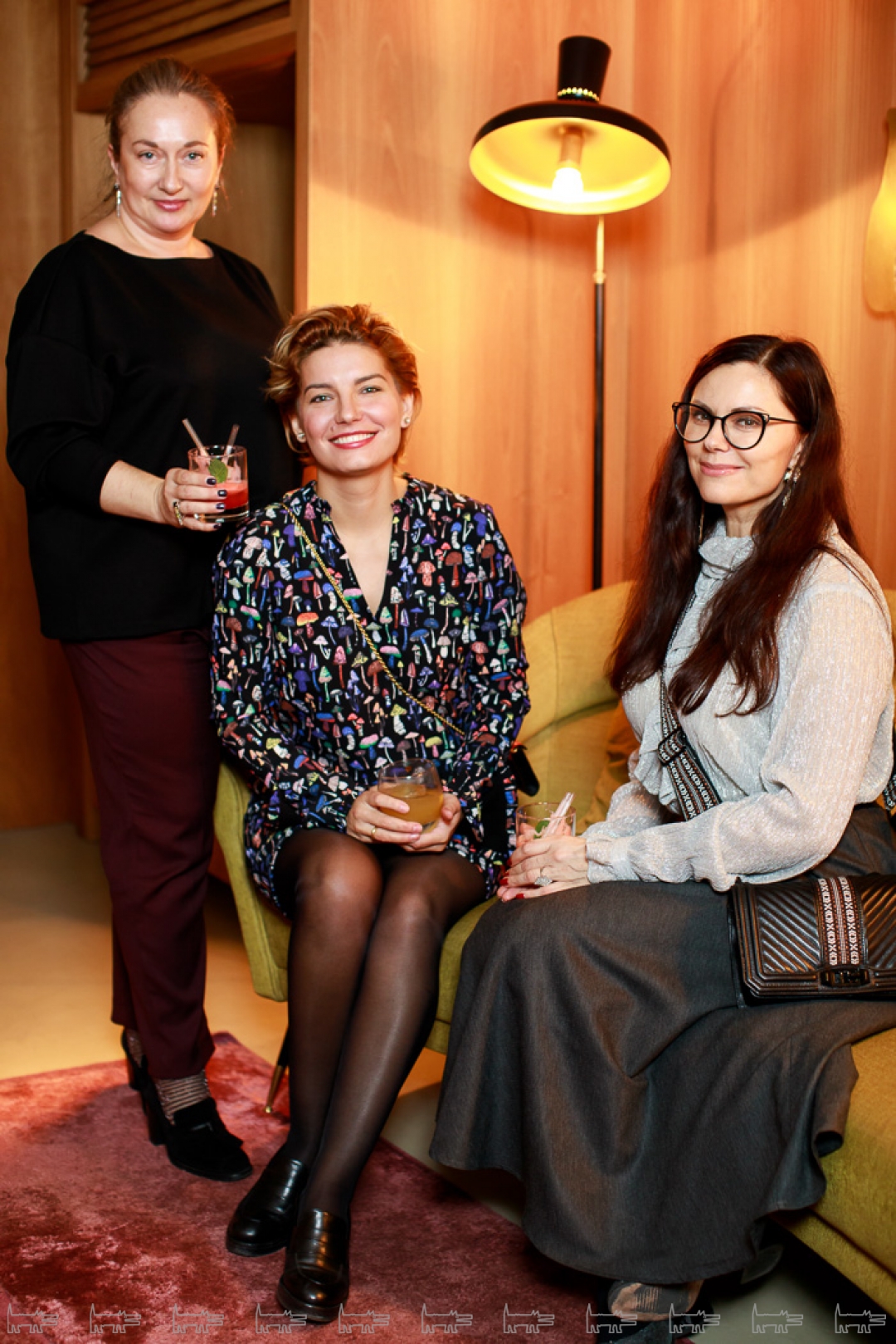 Анастасия Контарович. Ольга Зелинская, Кристина Сасонко