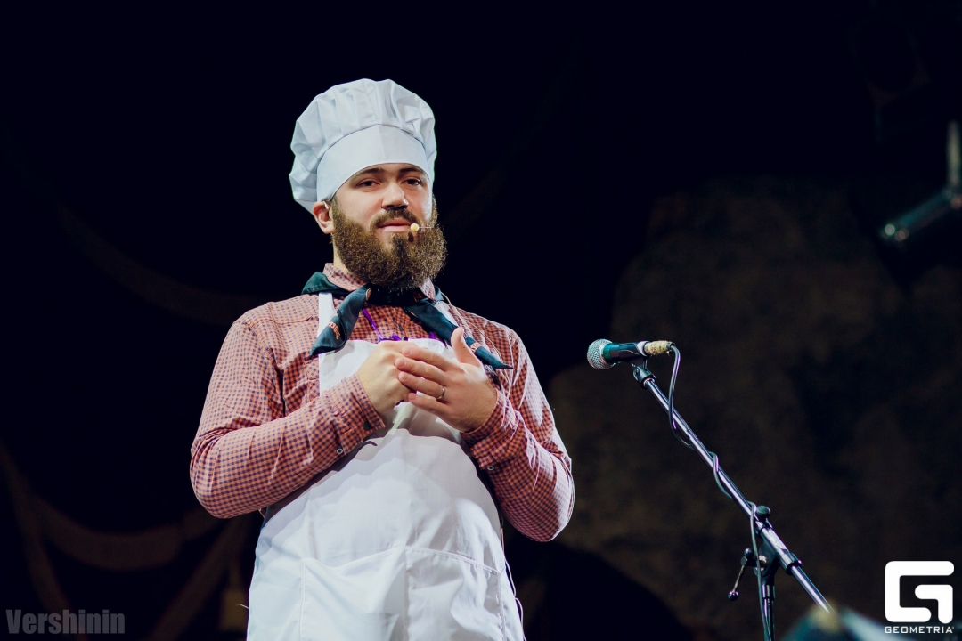 Николай - ветеран научных боев.