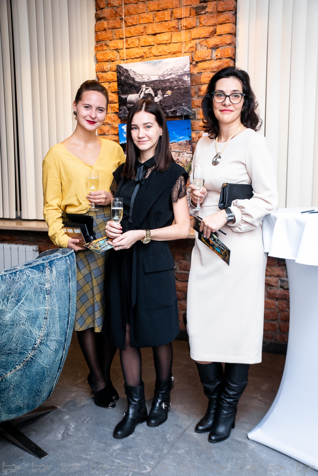 Валентина Захарова, Наталья Артёмовна, Юлия Гончар