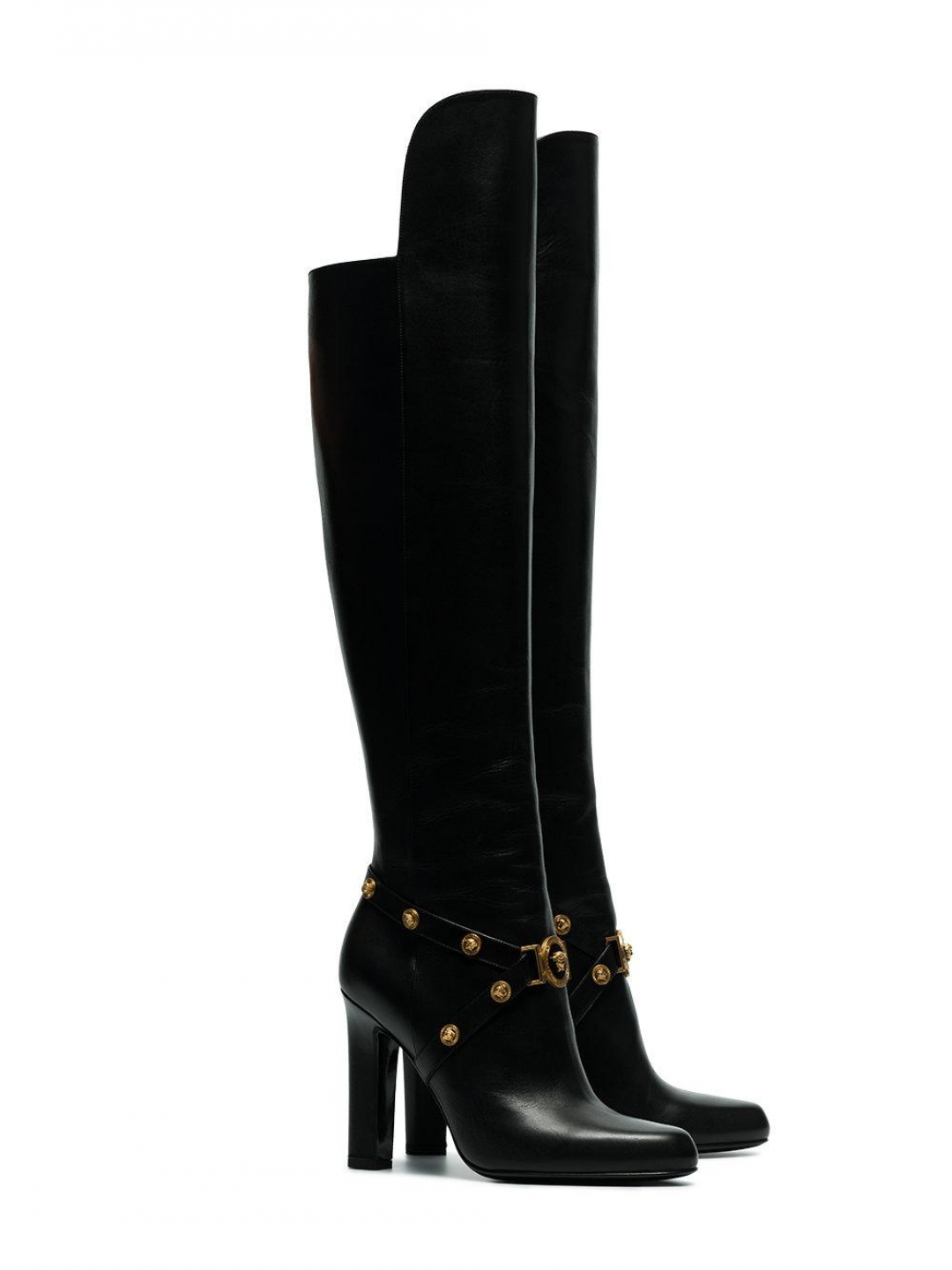 Versace, 130 955 рублей (Farfetch)