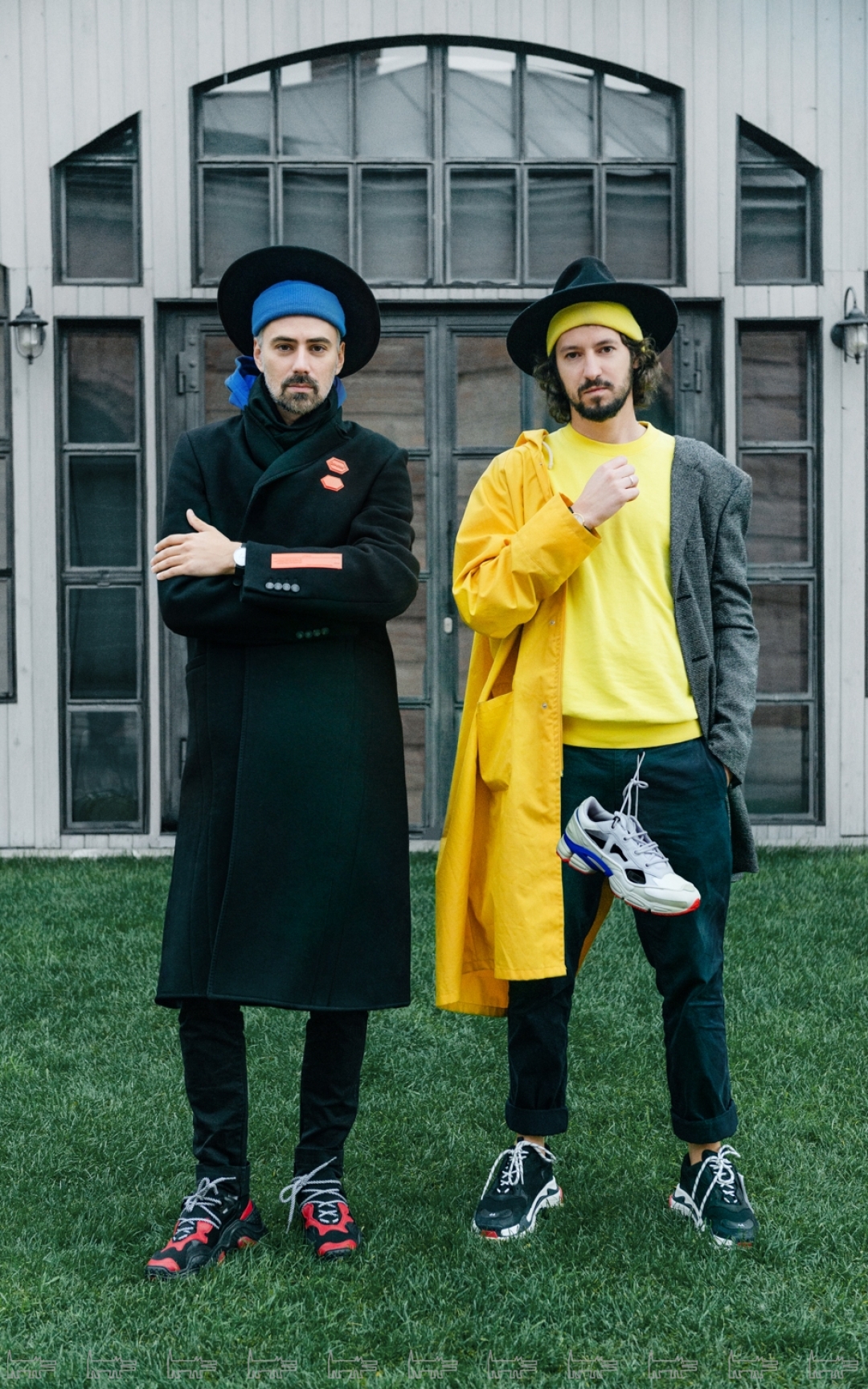 Солист группы Tesla Boy Антон Севидов и диджей Кирилл Сергеев