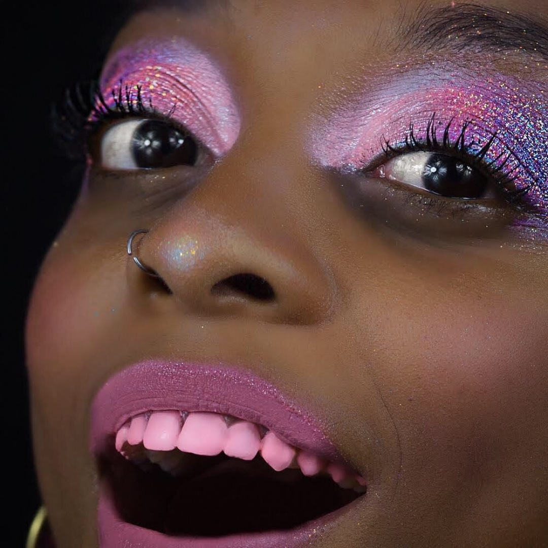 Фото: @chromtoothpolish