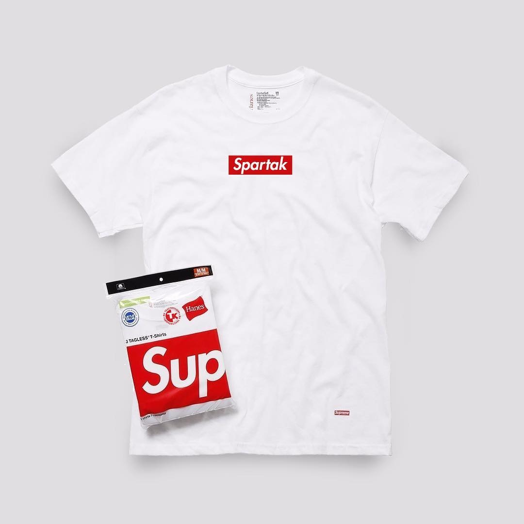 Кастомизированная футболка Supreme