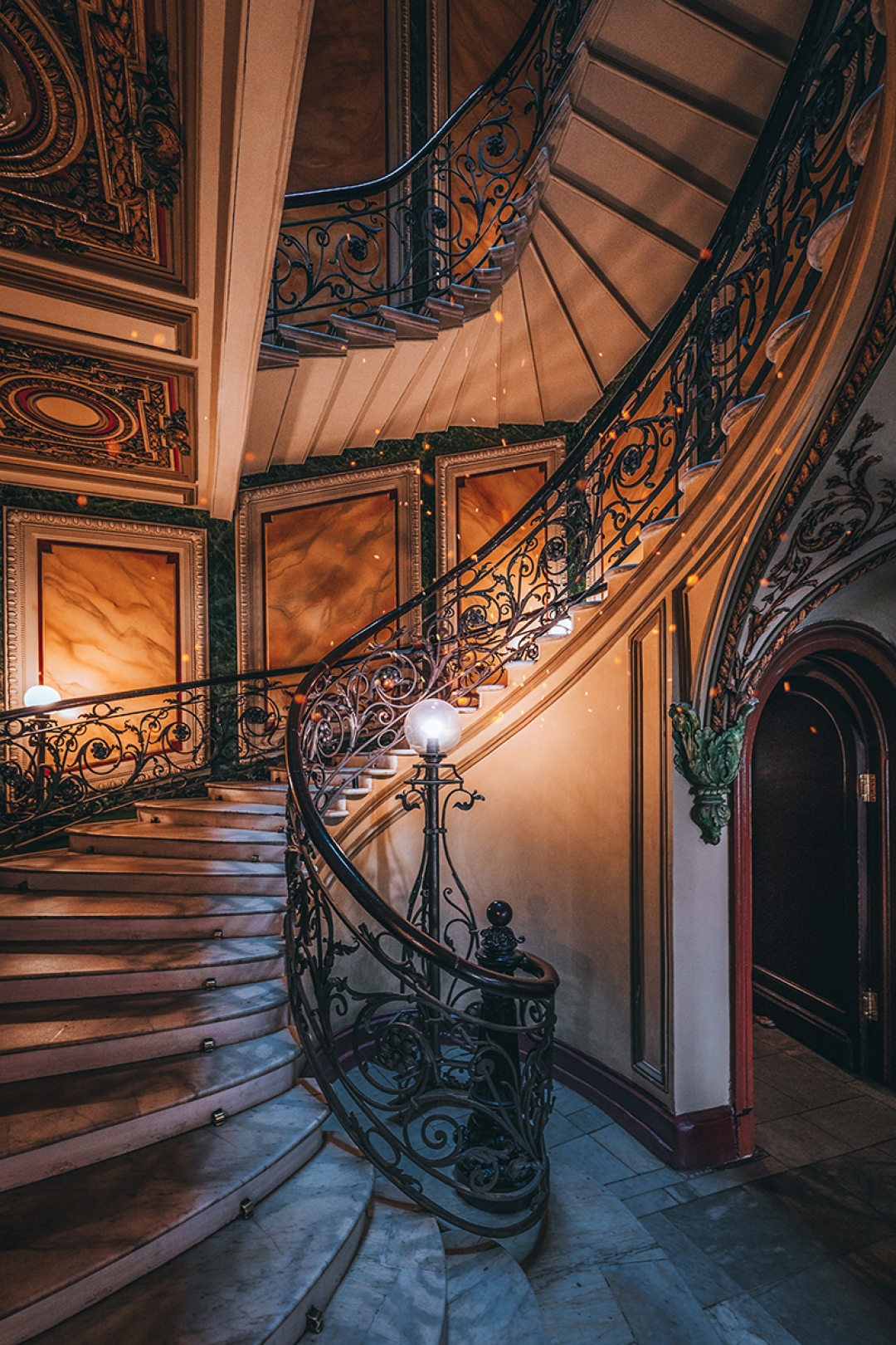 Андрей Михайлов. Особняк Елисеевых