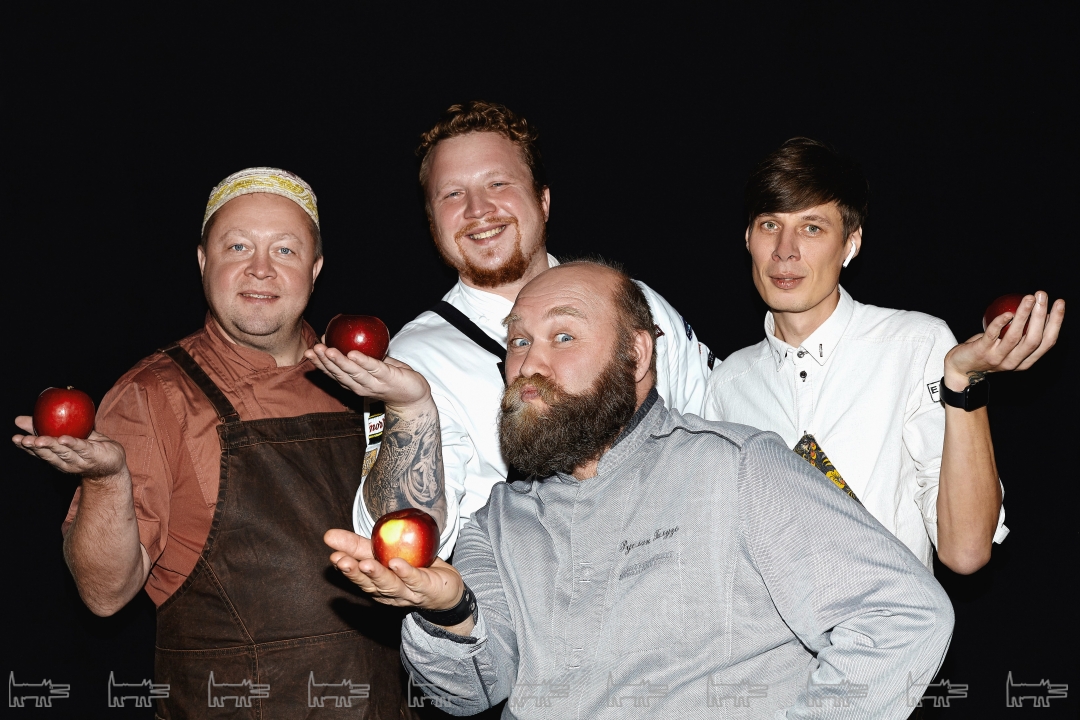 По часовой стрелке: Дмитрий Степанов, Иван Кузнецов, Александр Николаненко, Руслан Галузо