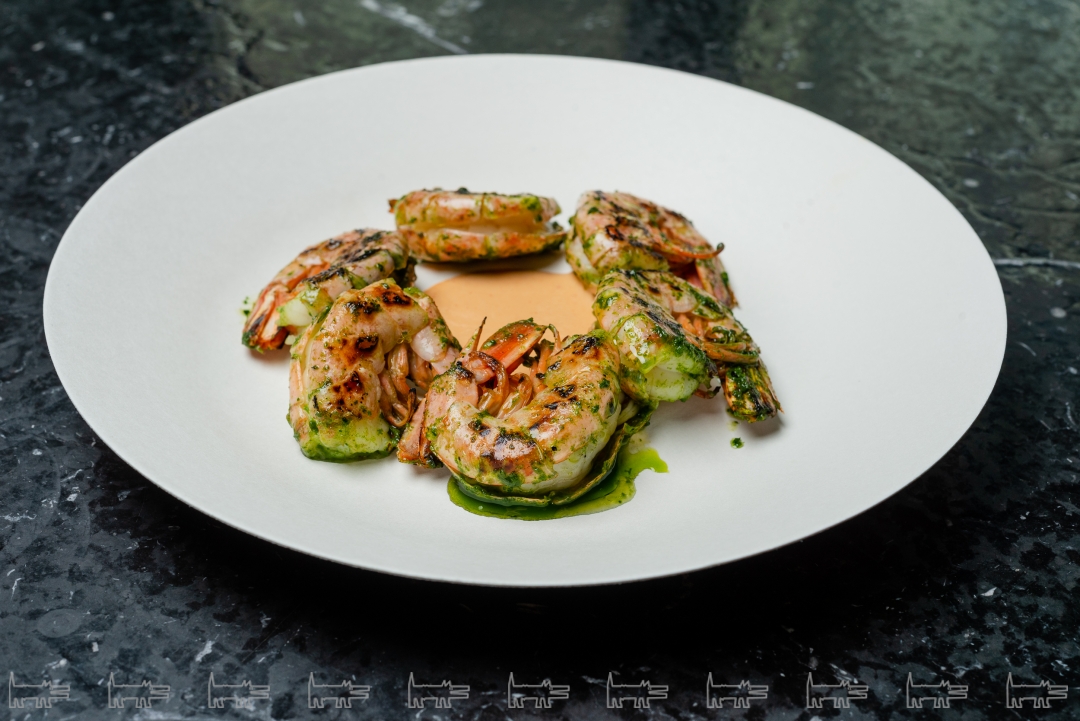 Креветки на гриле со спайси соусом