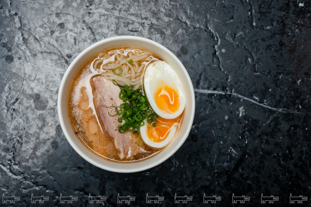 Рамен с беконом. Умами рамен бистро москва. Рамен бистро таганрог. Рамен бистро таганрог. Рамен бистро таганрог.