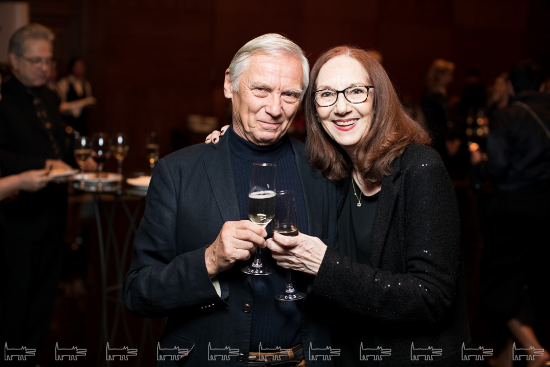 Victoria Looseleaf, Jacek Solecki