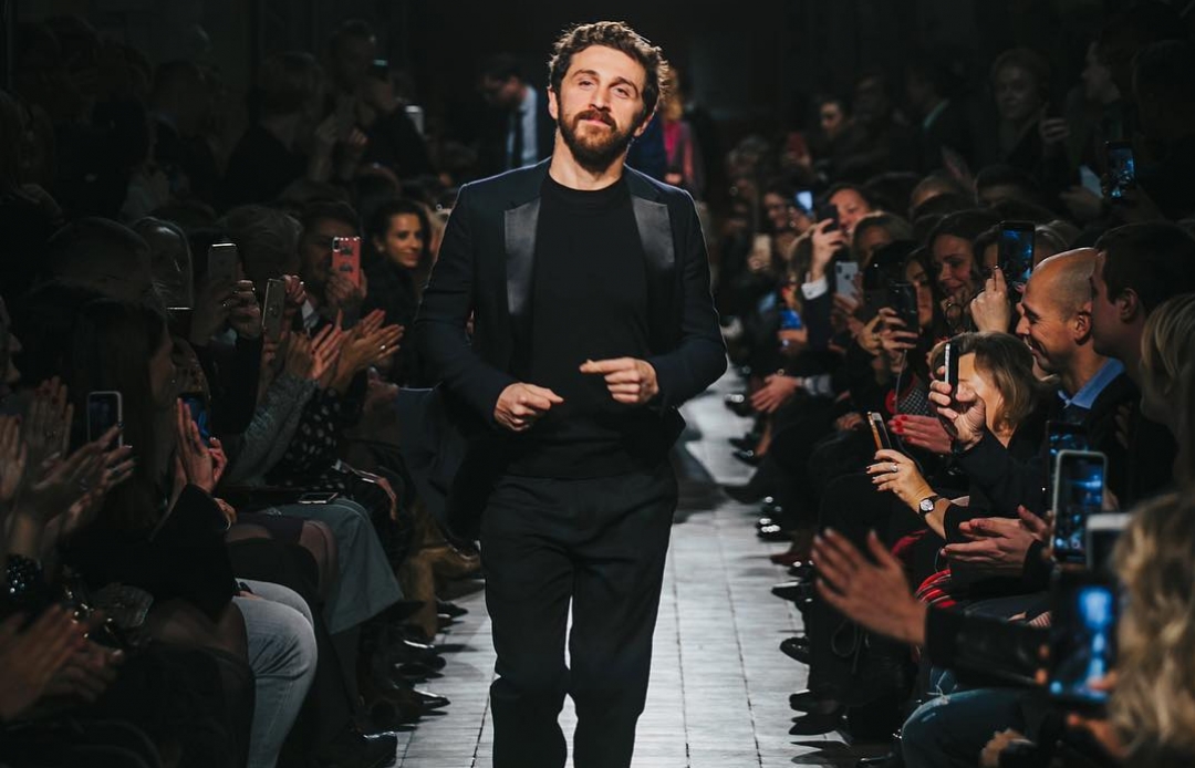 Давид Кома на показе своей весенне-летней коллекции в Академии Штиглица