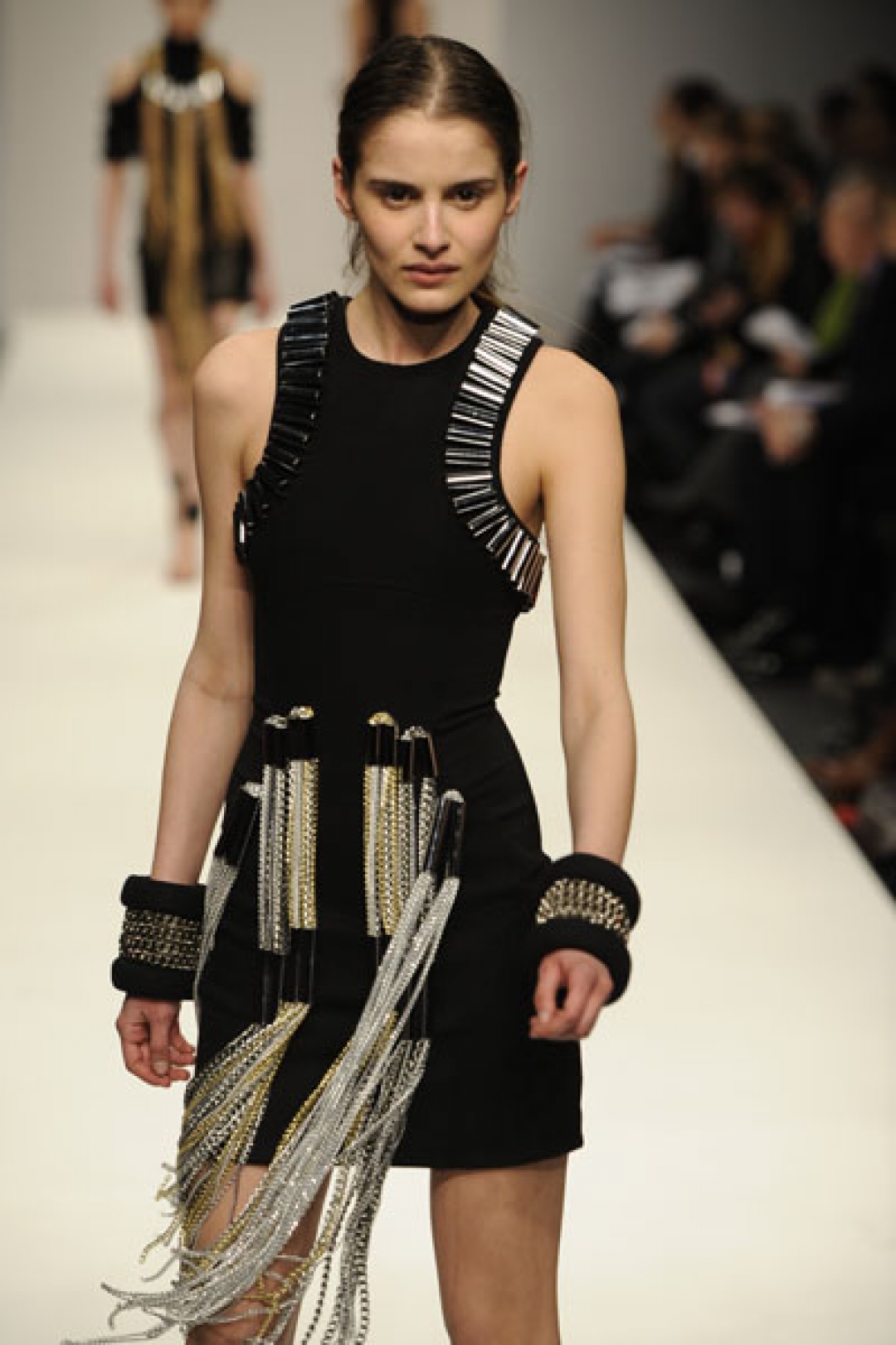 Дипломная коллекция Давида Кома на лондонской Неделе моды