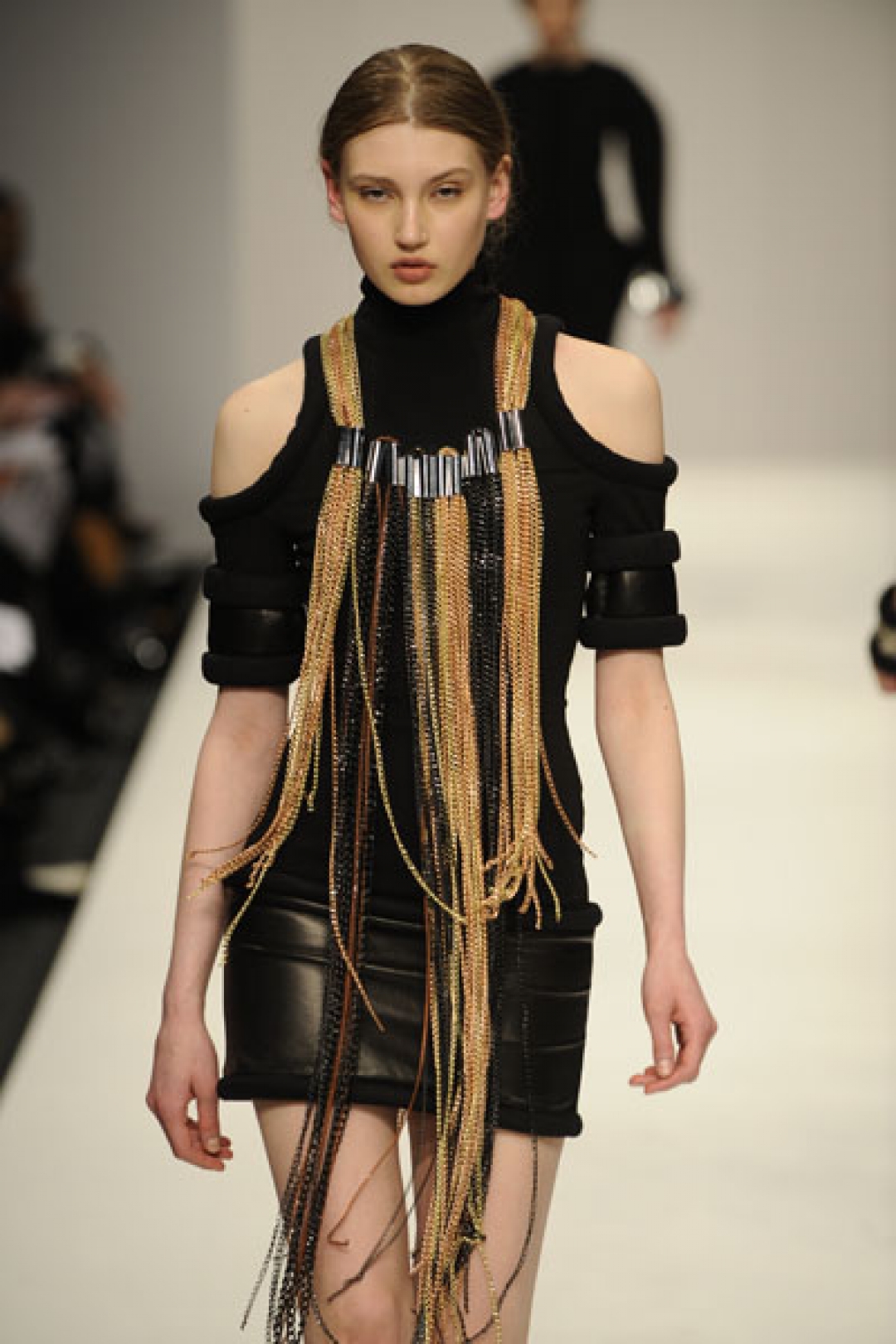 Дипломная коллекция Давида Кома на лондонской Неделе моды