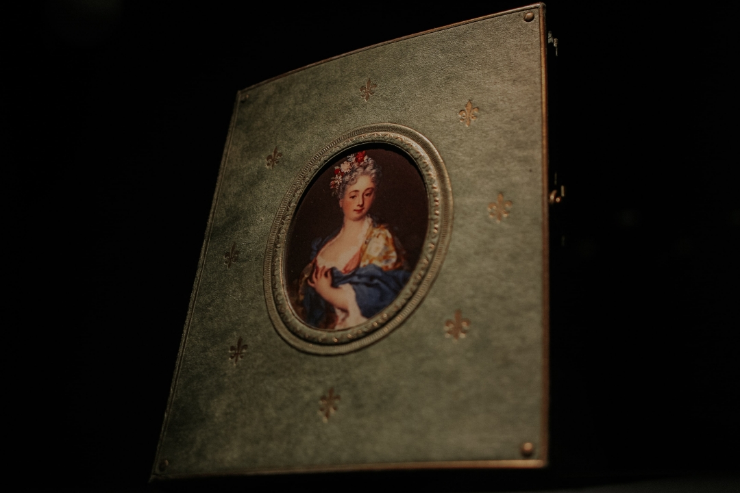 Готический ларец, обтянутый тисненой кожей. Франция. XIV-XV вв.