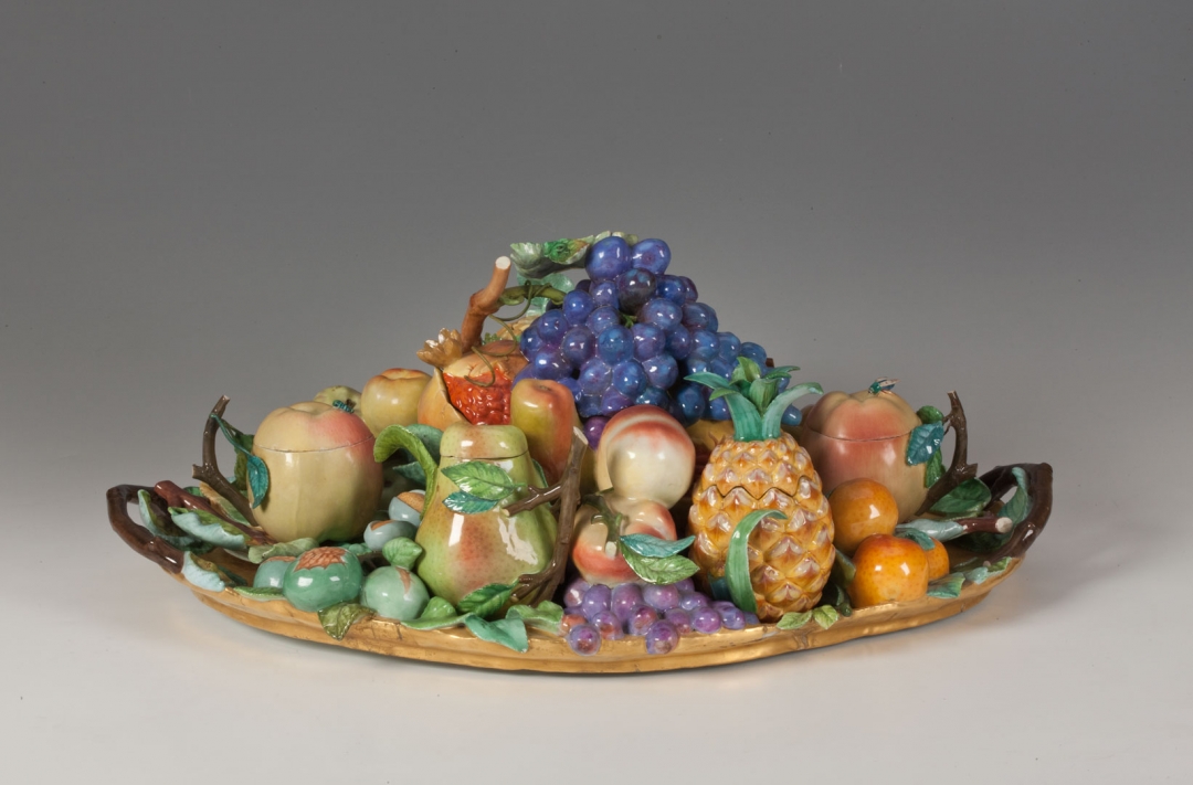 Чайный сервиз-«натюрморт» на две персоны, Россия, Санкт-Петербург, Императорский фарфоровый завод, 1850-е–1860-е