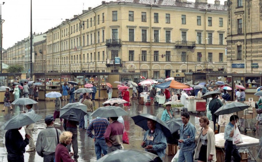 Петербург 1990-х: 20 кадров, на которых вы не узнаете город Sobaka.ru