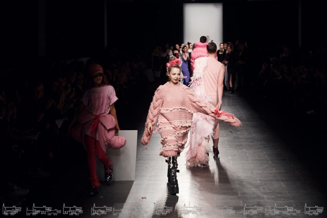 Показ «Новые имена в дизайне-2018» на Mercedes-Benz Fashion Day в Петербурге