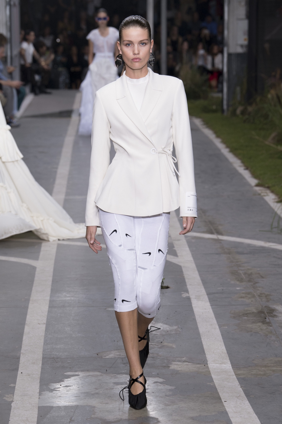 Off-White, весна-лето 2019