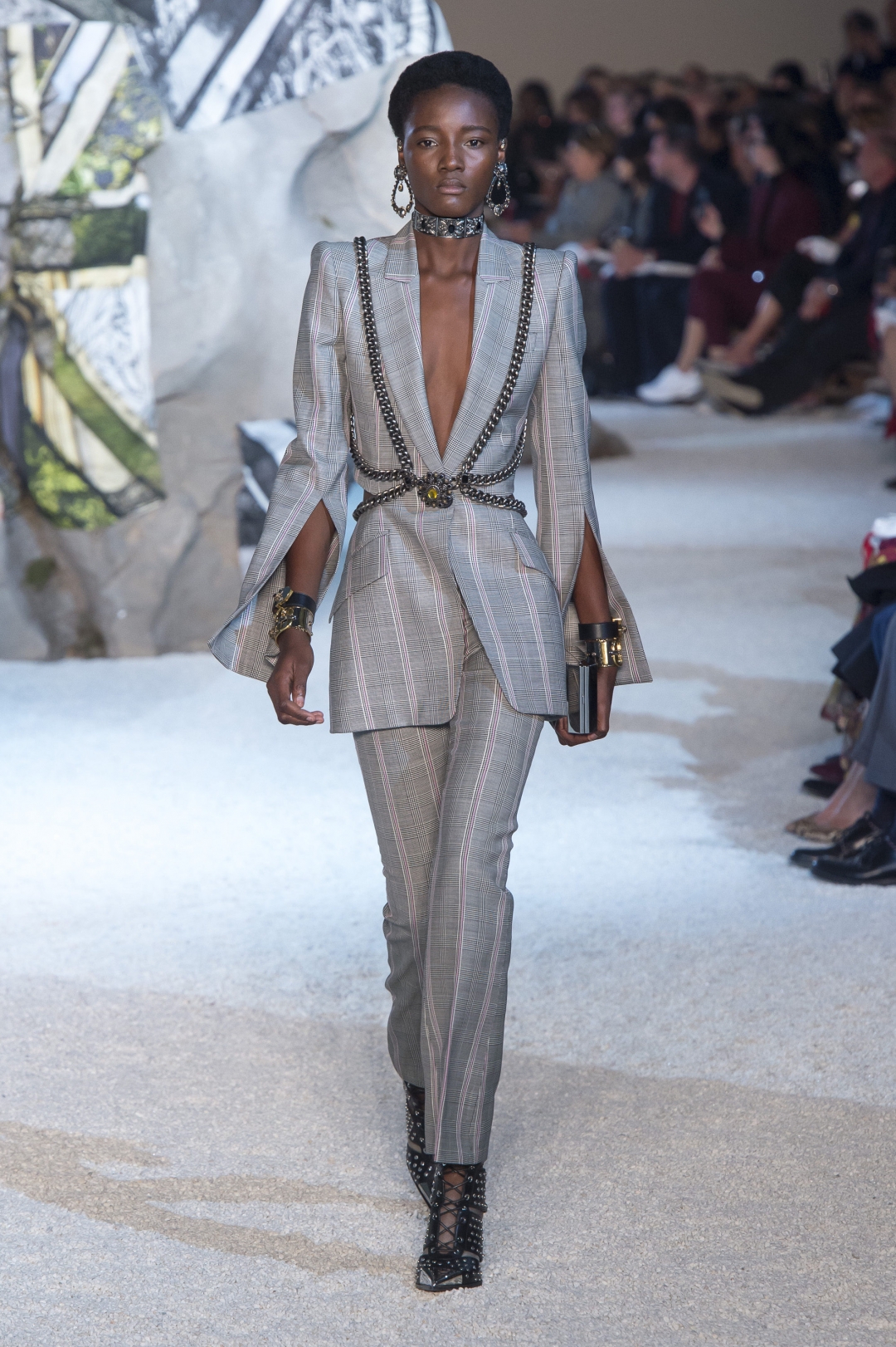 Alexander McQueen, весна-лето 2019
