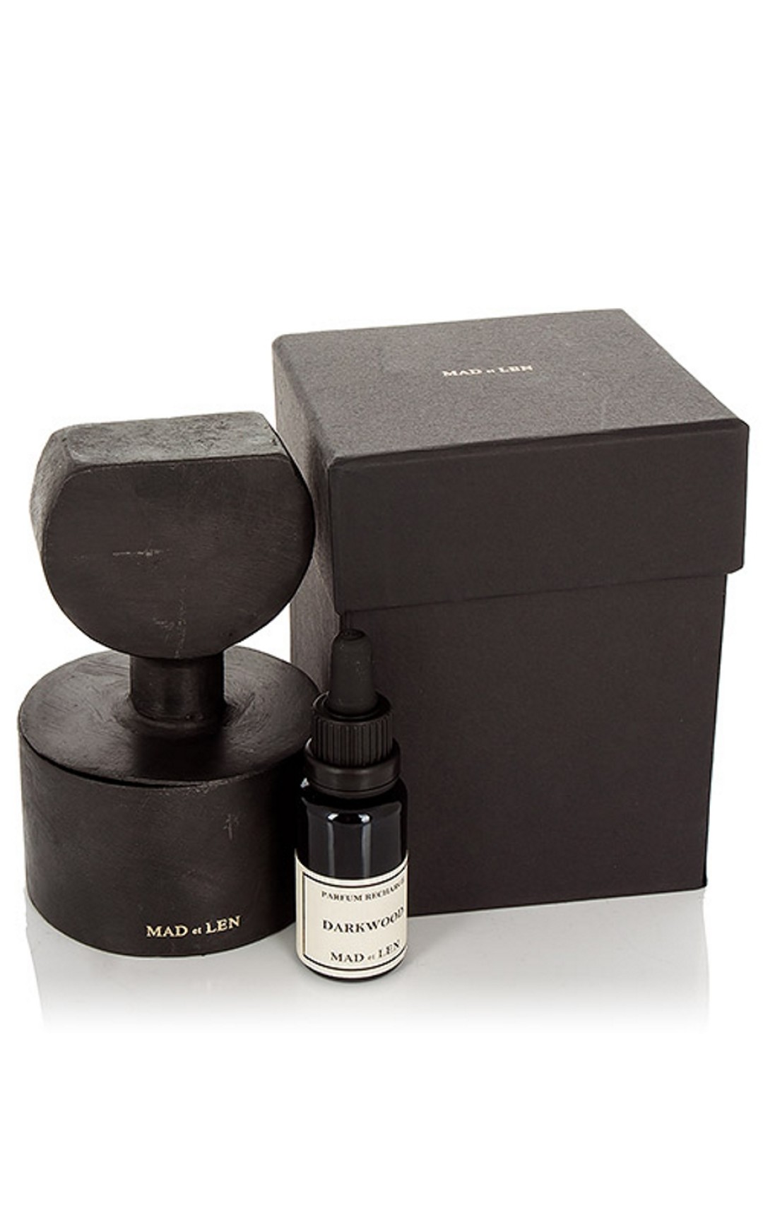 Ароматический набор с кристаллами розового кварца MAD et LEN, 10 000 рублей (Very concept store, «Экополис premium»)