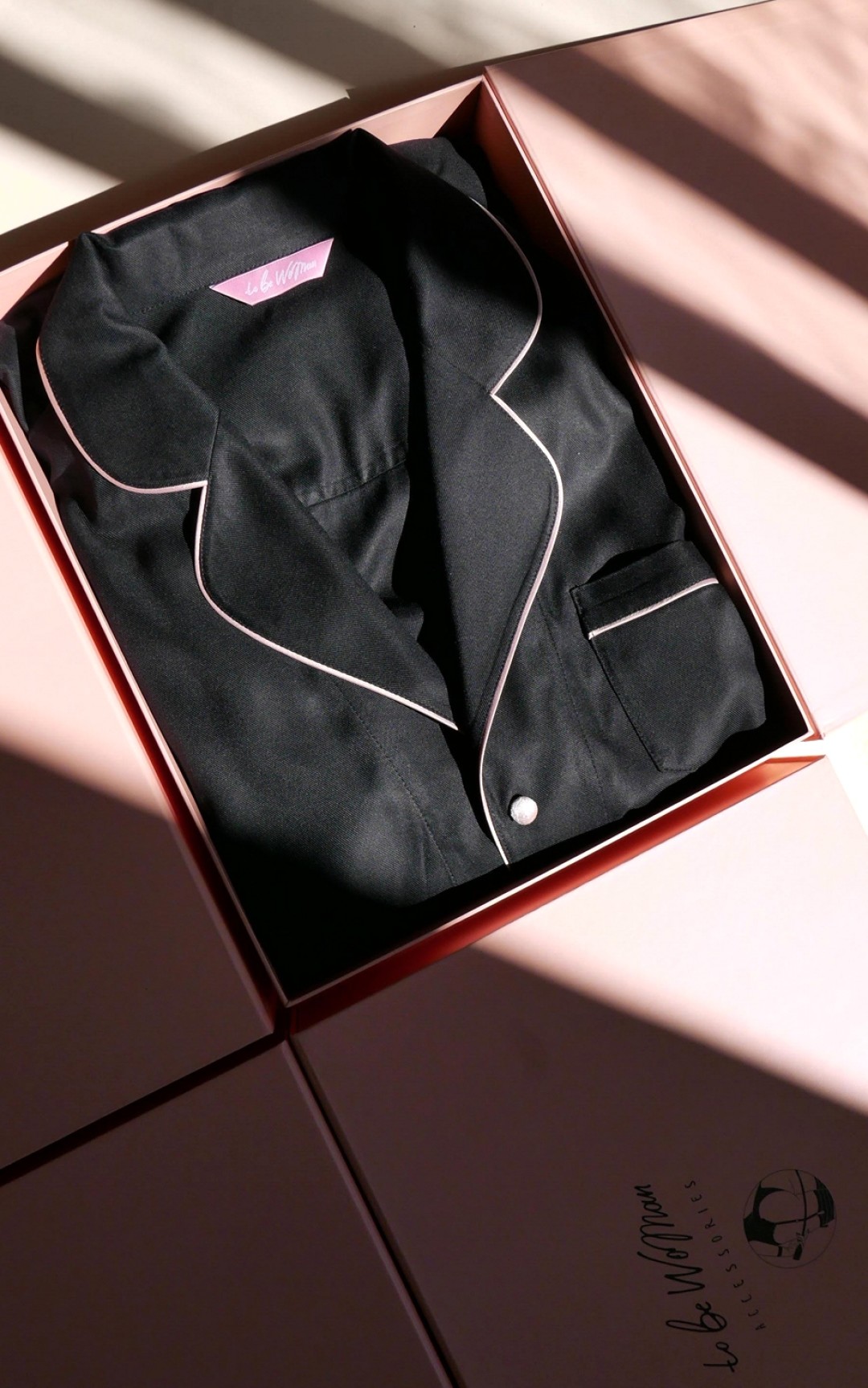 Шелковая пижама To Be Woman, 9900 рублей (tobewoman.shop )