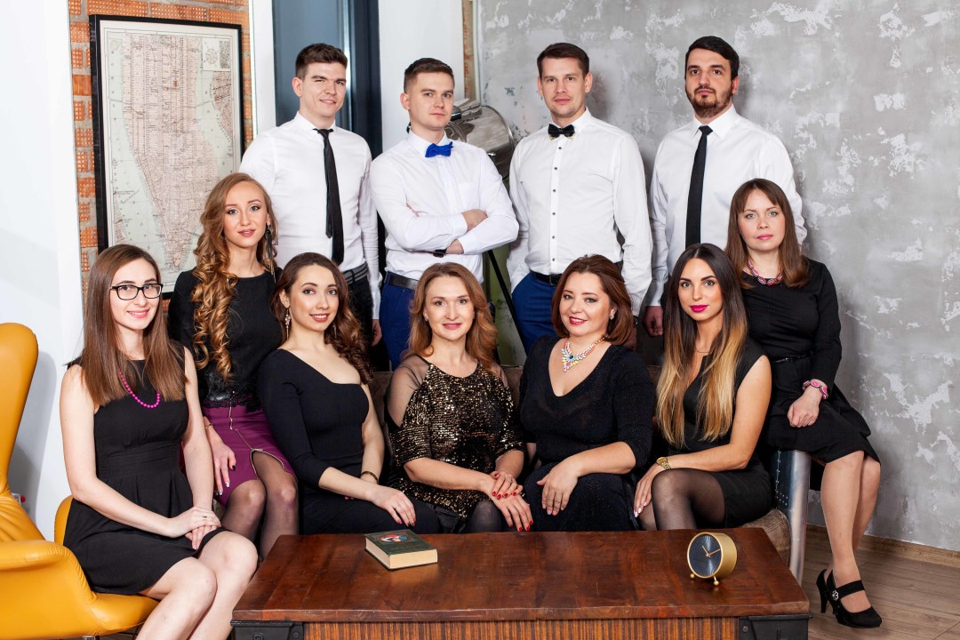 Сверху вниз, слева направо: Ростислав Мустафин, Андрей Лашин, Антон Смирнов, Карен Месропян, Анастасия Кухта, Мадина Джумабаева, Рилана Ишмакова