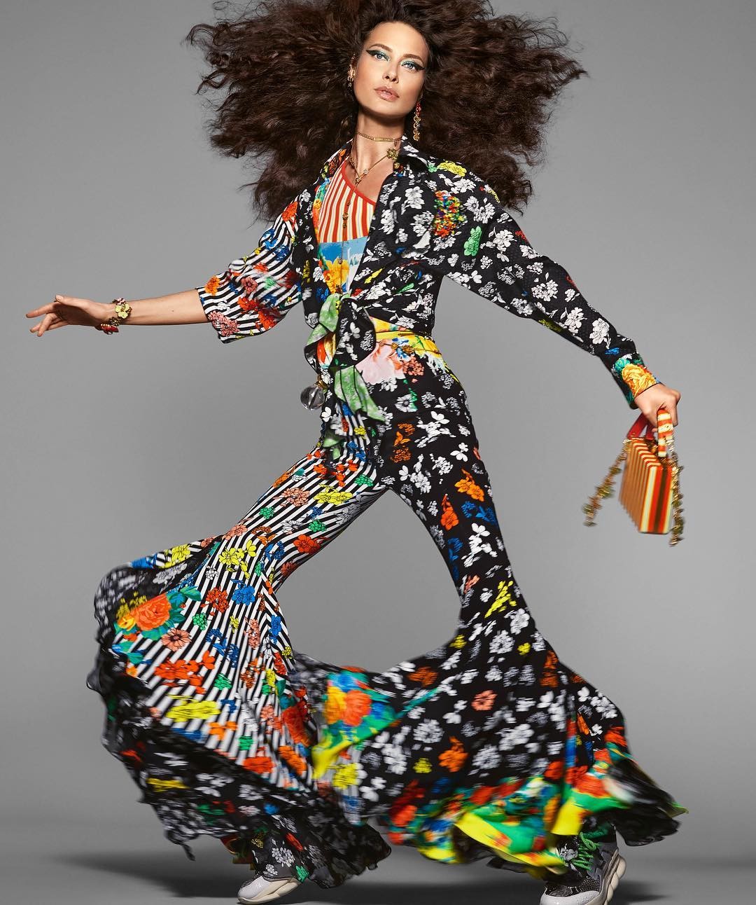 Шалом Харлоу в рекламной кампании Versace, весна лето 2019