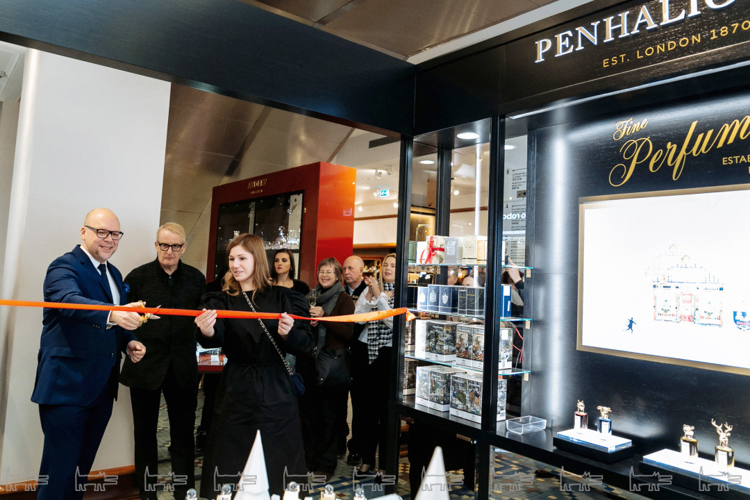 Яна Милорадовская, Дэвид Уилкинсон. Алексей Жакович