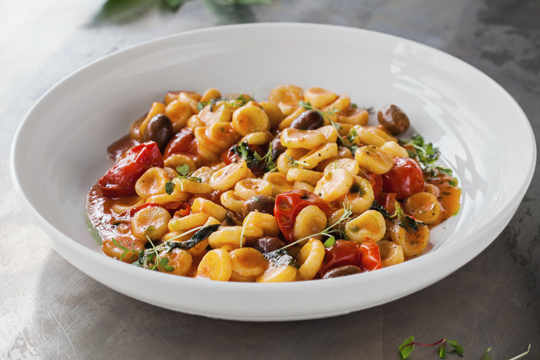 Орекьетте с оливками в Locale