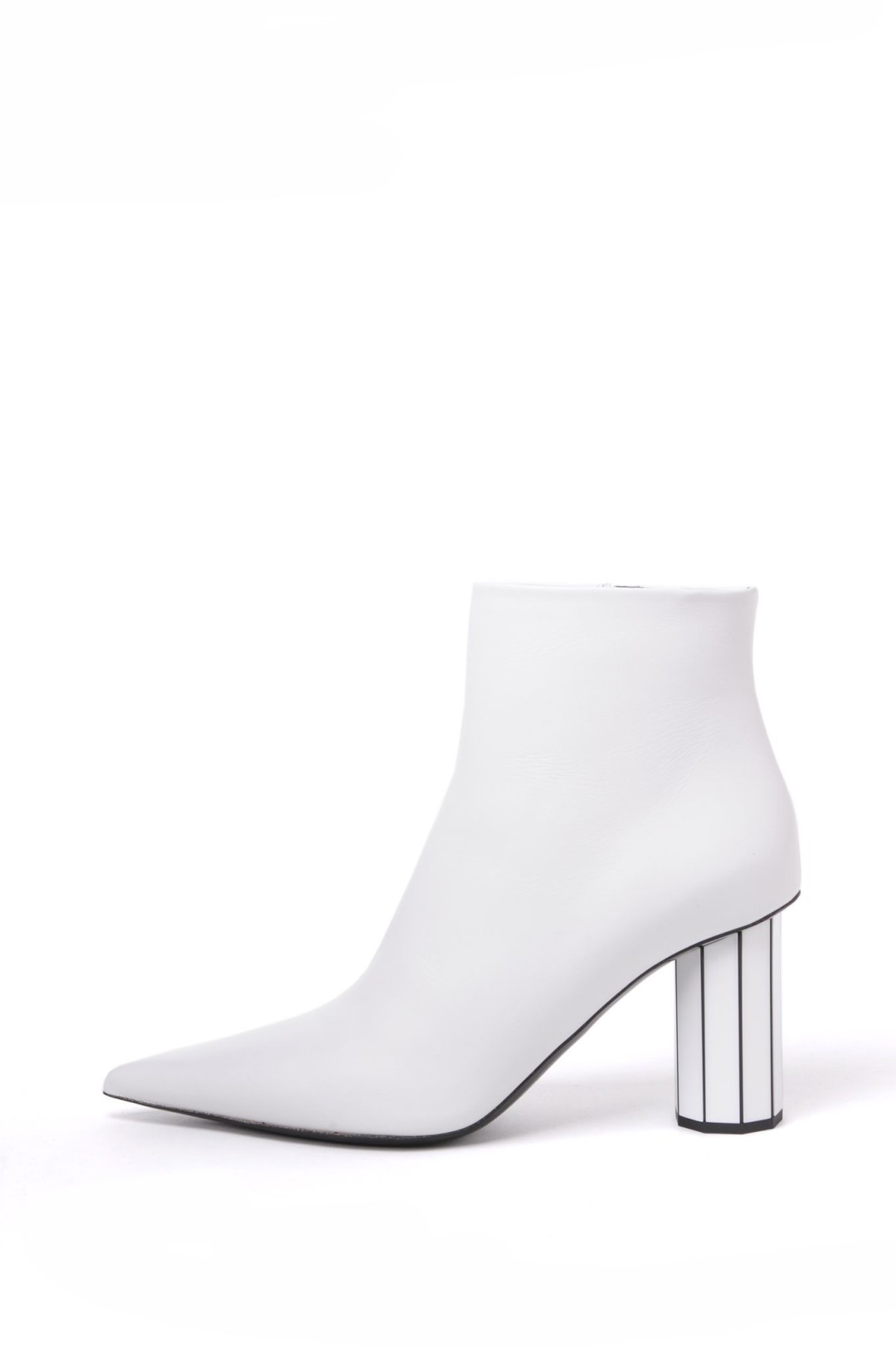 Ботильоны Proenza Schouler, 37 000 рублей (вместо 74 000 рублей)