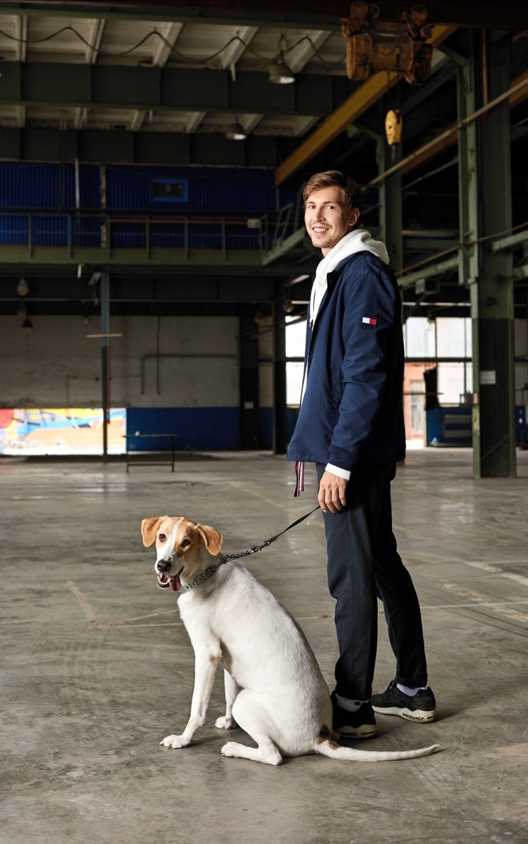 Дмитрий Караневский в фотопроекте в поддержку приюта для животных