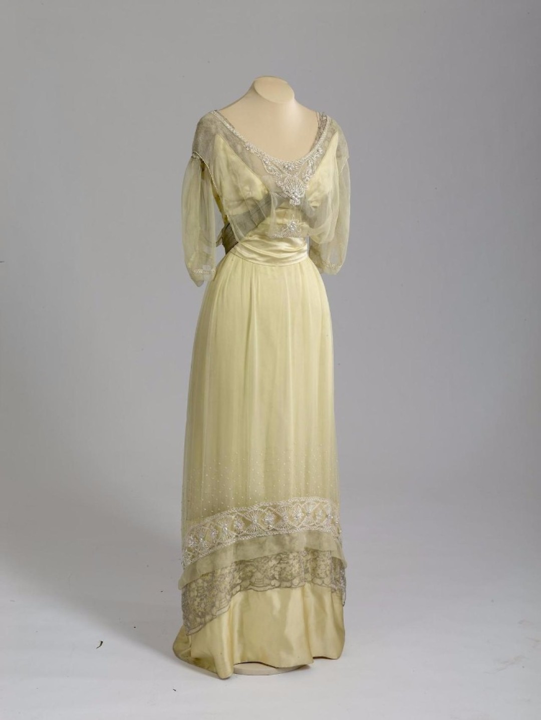 Платье вечернее В.В. Карахан, около 1913 г.