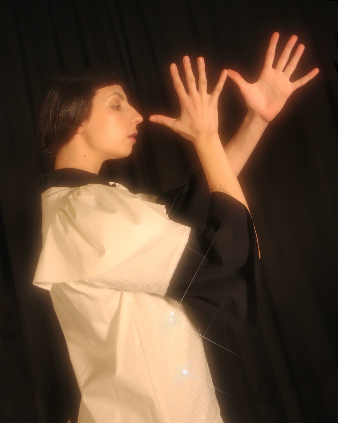 На Любе: белое платье Lena Maksimova, синее платье «Килька на Коне»