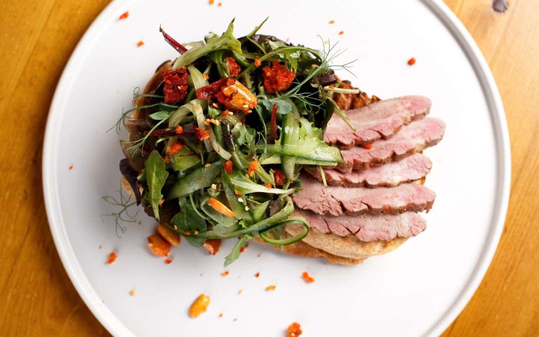 Пастрами с тыквенным хлебом