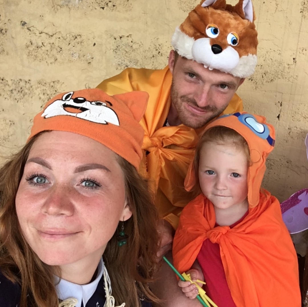 Юля Кулешова с мужем Ильей и дочерью Юноной