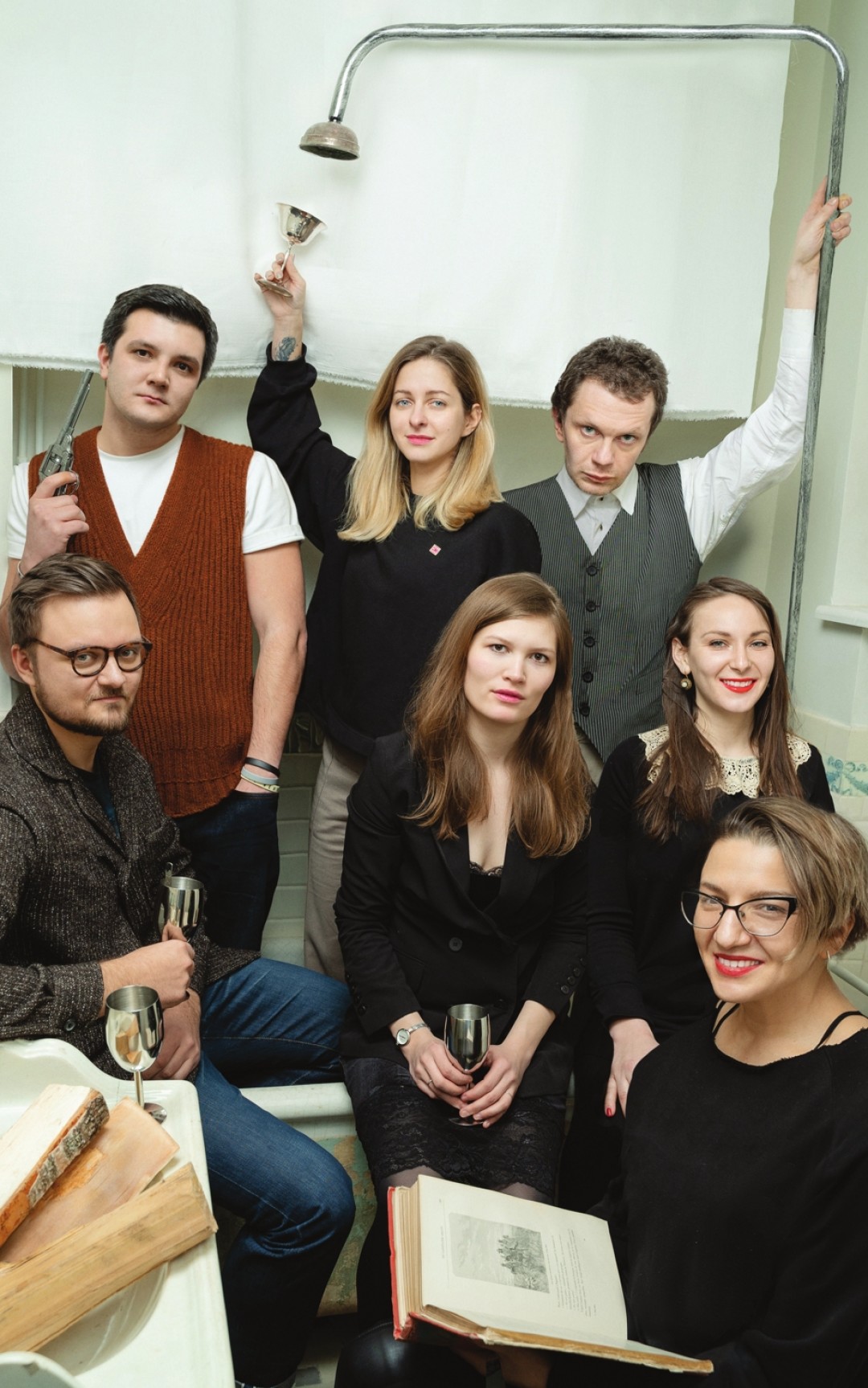 Слева направо: Максим Косьмин, Евгений Хитьков, Евгения Элькина, Дарья Каминская, Данил Вачегин, Александра Тюльпанова и Лиза Савина