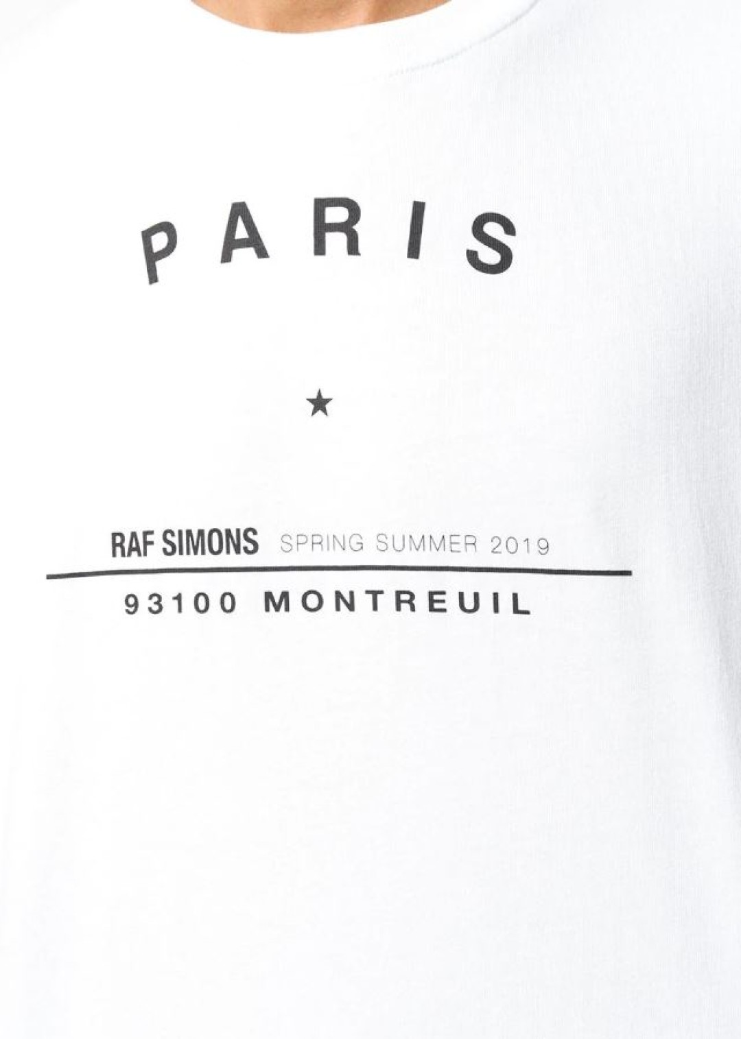 Футболка с принтом логотипа от Raf Simons 15 792 рублей