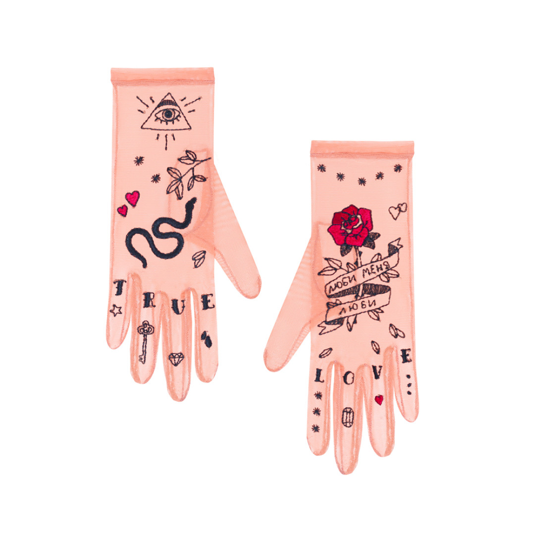 Перчатки Glove Me, 7500 рублей (2213 gift)