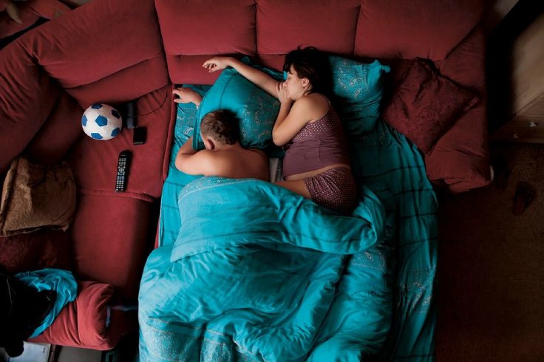 Анастасия, Дмитрий и их дочь, которая через пару недель появится на свет. Фотография: Яна Романова, из проекта "Ожидание"