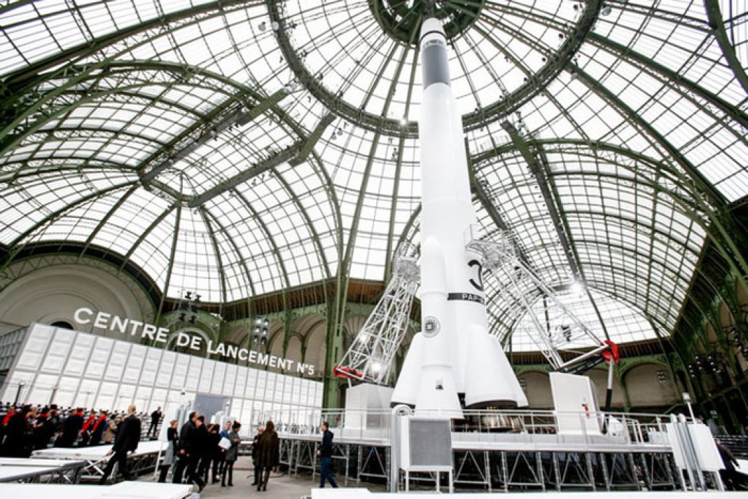 центр Grand Palais, показ Chanel