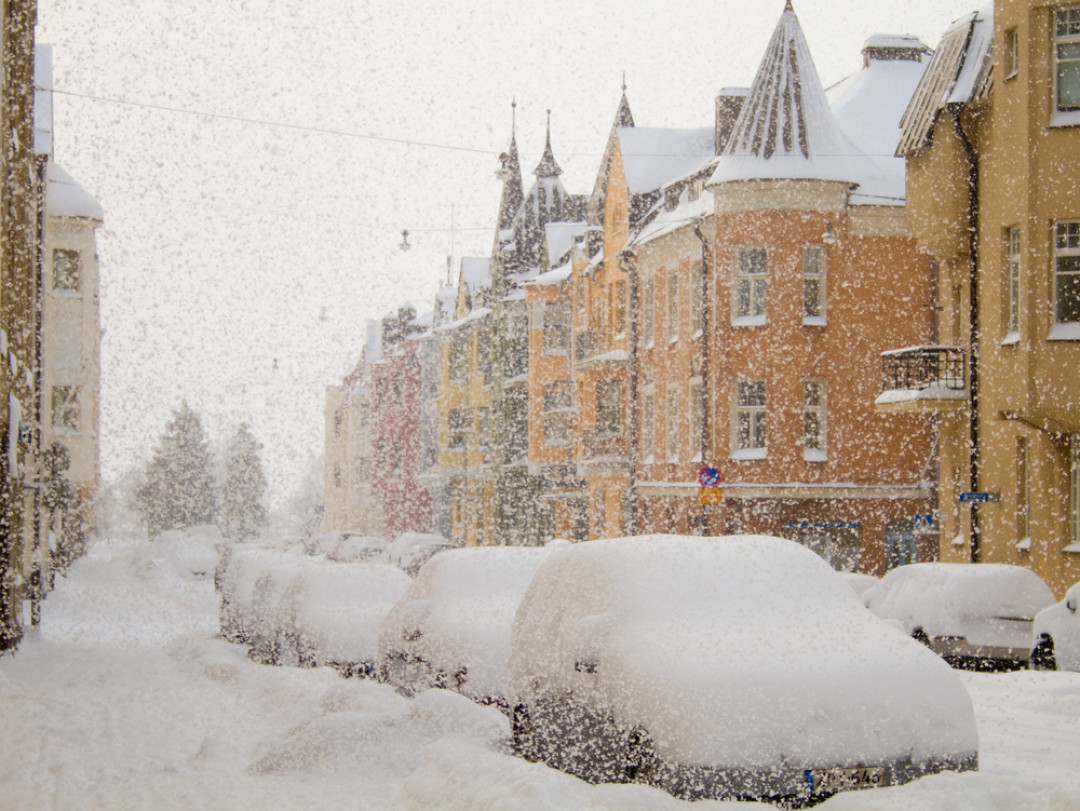 Отапливаемые улицы и многоразовая гранитная крошка: как справляются со  снегом и льдом в Хельсинки | Sobaka.ru