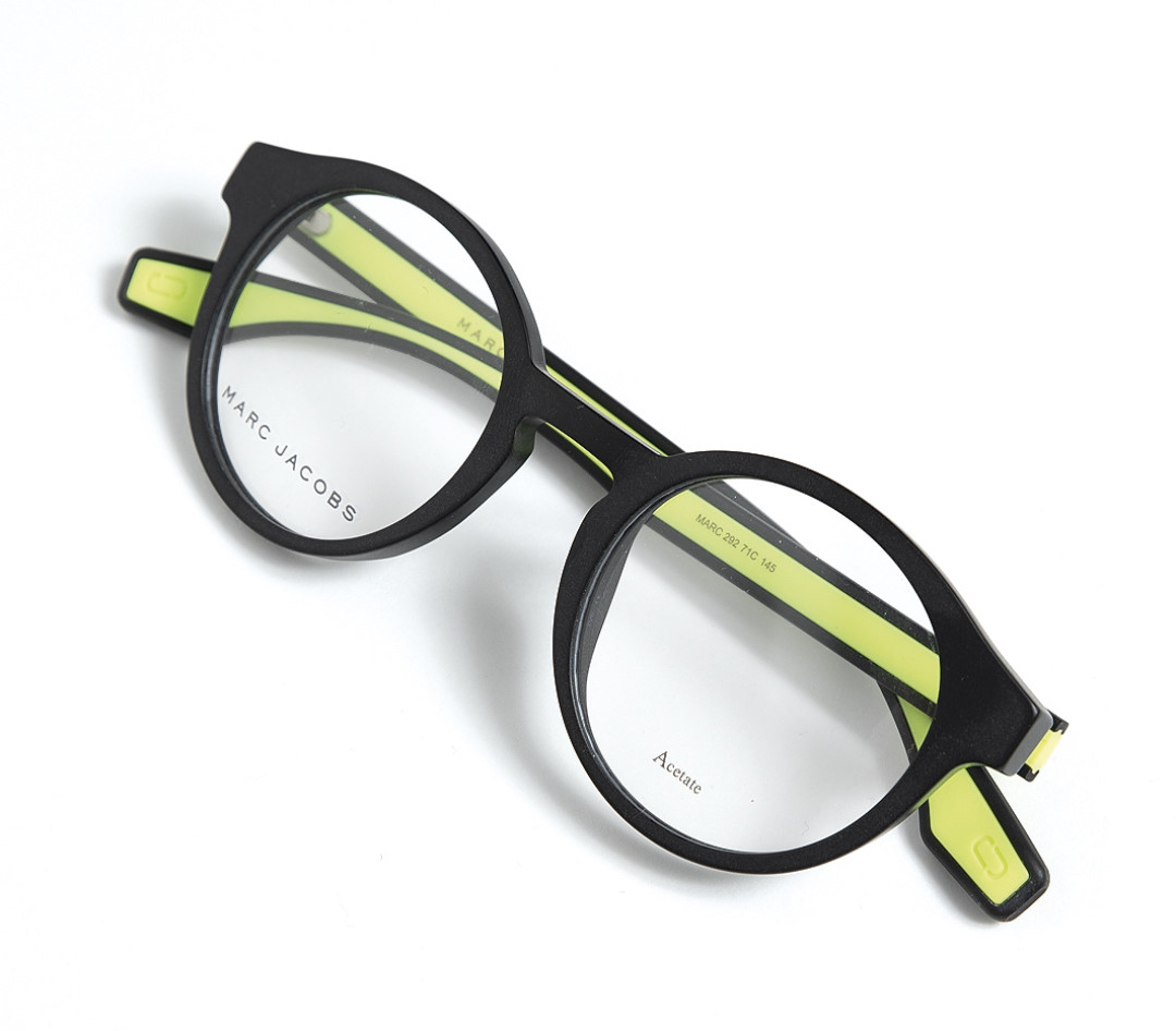 Очки Marc Jacobs, 8800 рублей (салон «Оптик Чуев»)