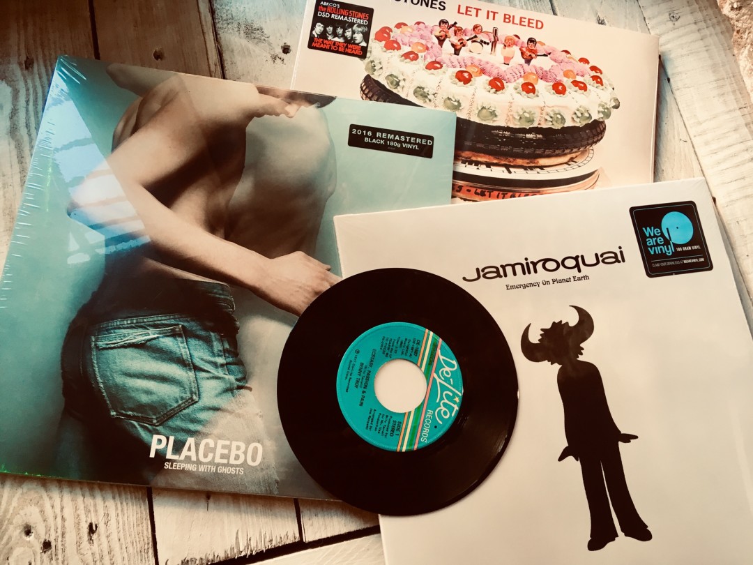 Сертификаты на виниловые пластинки, от 1000 до 3000 рублей (магазин виниловых пластинок «Друг»)