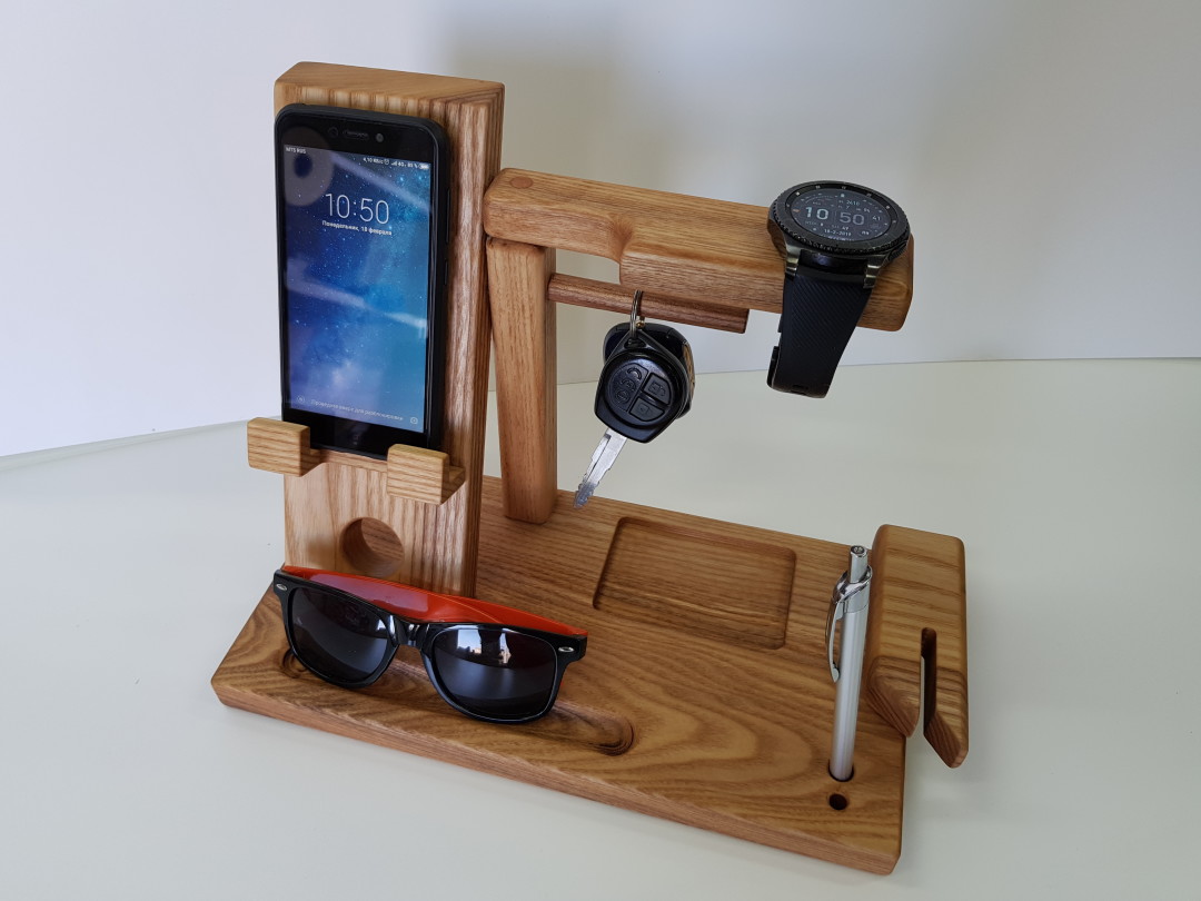 Мужской органайзер из ясеня, цена по запросу (творческая мастерская «АртПодряд»)